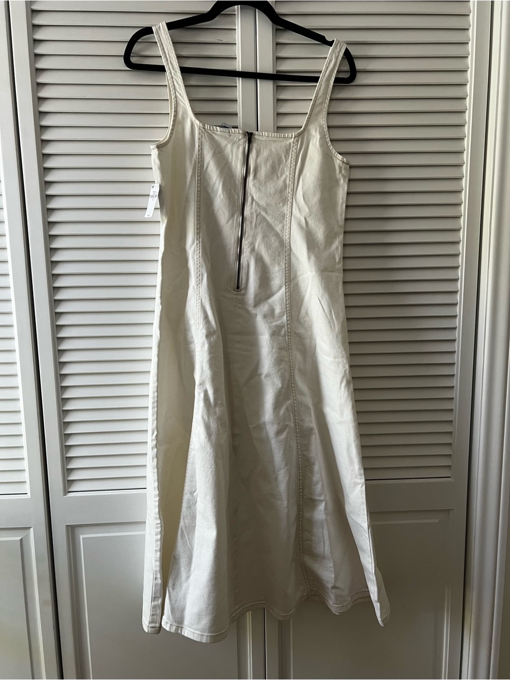 Old Navy Fit & Flare Sleeveless Denim Midi Dress - Picture 4 of 5